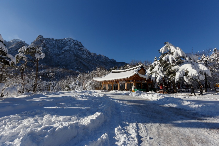 Buddhist temple in winter in South Korea without people, pacification and meditation. DECEMBER. 2015