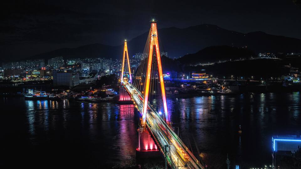 Dolsan bridge at night