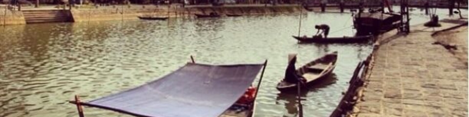 Market at the Thu Bon River in the ancient trading port of Hoi An.