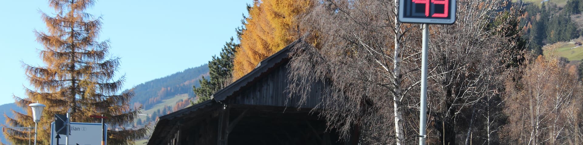 This media shows the protected monument with the number 2396 in Austria.