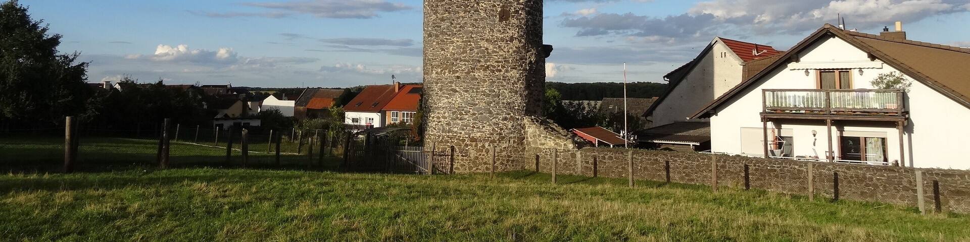This is a picture of the hessian Kulturdenkmal (cultural monument) with the ID