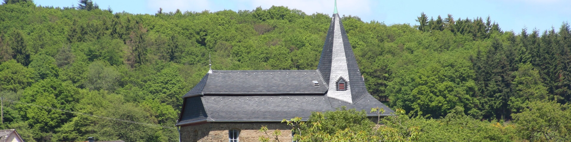 This is a picture of the hessian Kulturdenkmal (cultural monument) with the ID