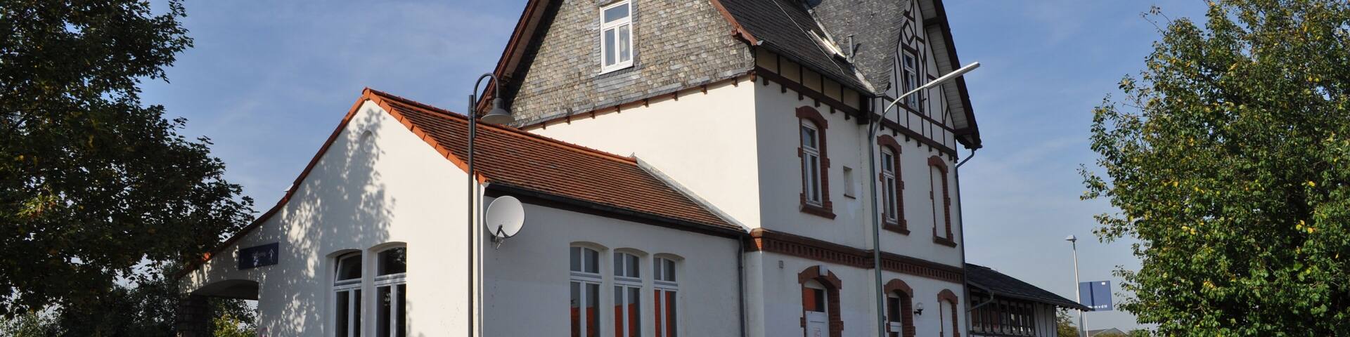 Rodheim vor der Höhe, Bahnhof