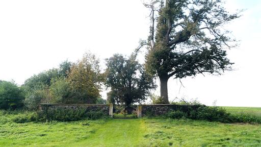 This is a picture of the hessian Kulturdenkmal (cultural monument) with the ID