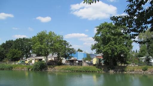 Kanalkilometer 2,0 am Ufer vom Zweigkanal Linden