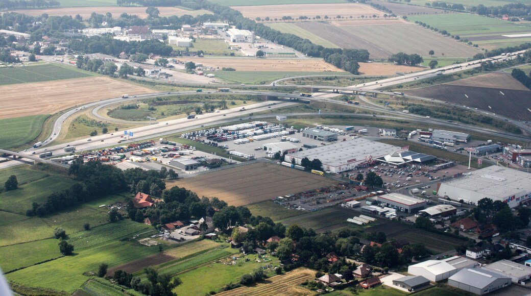 Lufbilder Brinkum: Brinkum, Silbersee, Dreieck Stuhr (identische Bildbeschreibung für File:2012-08-08-fotoflug-bremen zweiter flug 1355.JPG bis File:2012-08-08-fotoflug-bremen zweiter flug 1437.JPG; alle mit GPS-Koordinaten