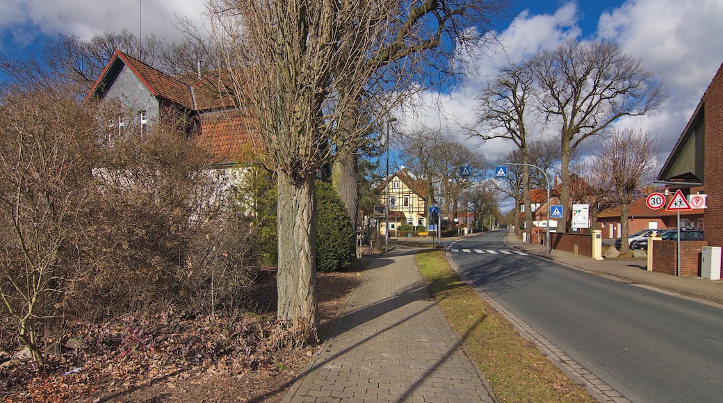 Ortsblick Neuwarmbüchen (Isernhagen), Niedersachsen, Deutschland