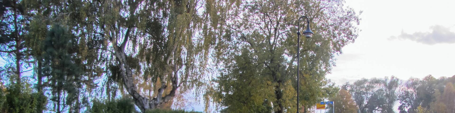 Preußischer Rundsockelstein (0330) in Sandbeiendorf, an der L 29, kurz vor dem Abzweig Wenddorfer Weg