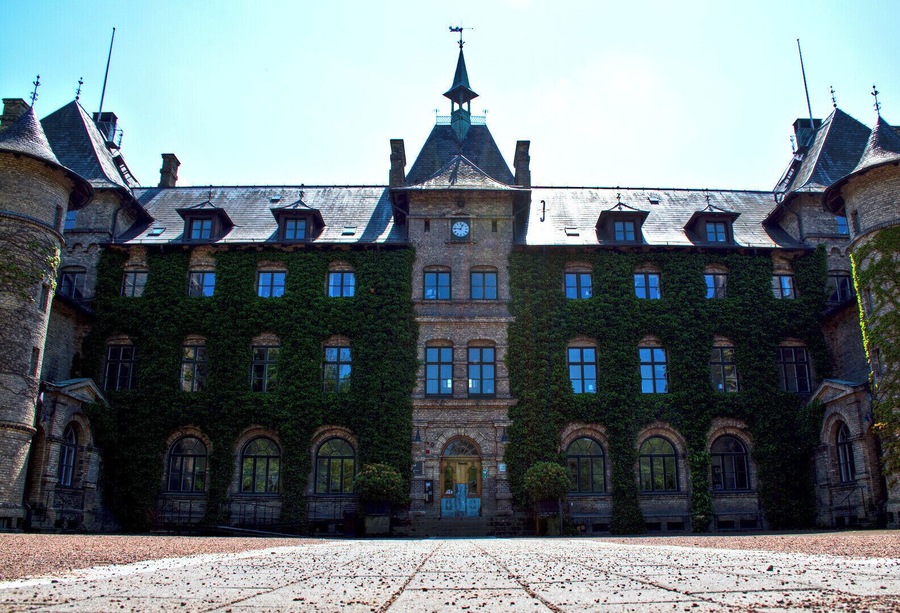 An superb looking old castle in Alnarp Sweden