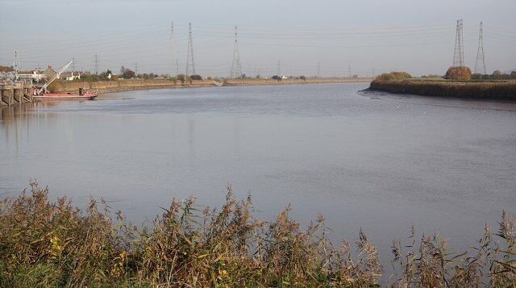 River Trent Looking north near Keadby Lock
