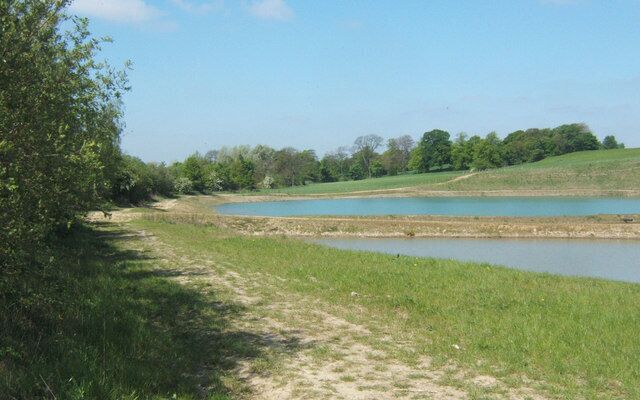 A Rapidly Changing Landscape Lagoons on restored opencast workings adjoining a giant landfill site, which, when completed will present an opportunity to create a large area of recreational land to the E of Wakefield. Currently marked as Opencast Workings on OS sheet 289 Explorer 1:25000, Revised 2000.