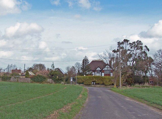 Arbour Cattery, Cold Harbour Seen from Rook Lane, the area here is called Cold Harbour, though the business at the house is called "Arbour Cattery". Maybe the owners thought "Harbour Cattery" would be misleading...?
