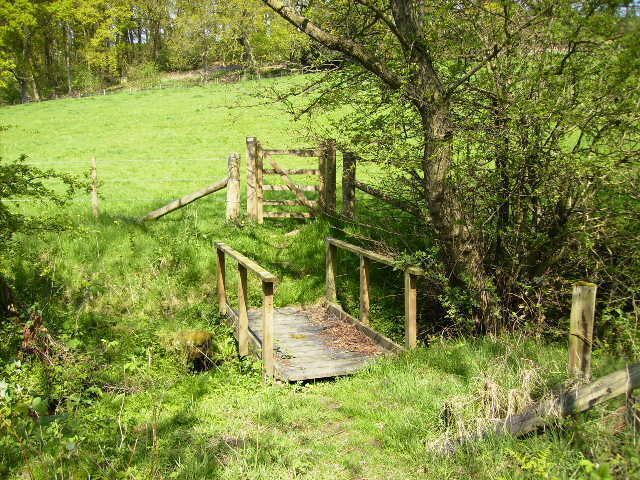 Footbridge on public right of way near Swathgill