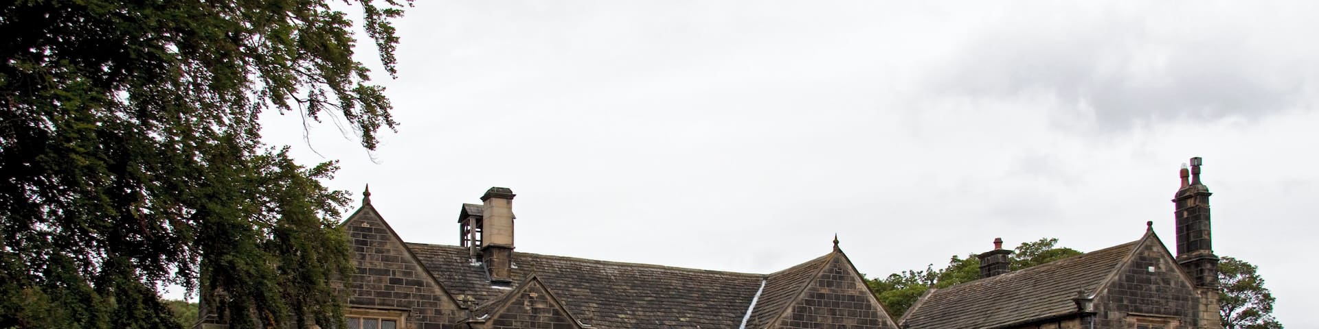 Built between the early 16th Century and the mid 17th century. The terrace was laid out in the mid 18th Century, by Capability Brown Unfortunately the Hall and grounds are now a golf club