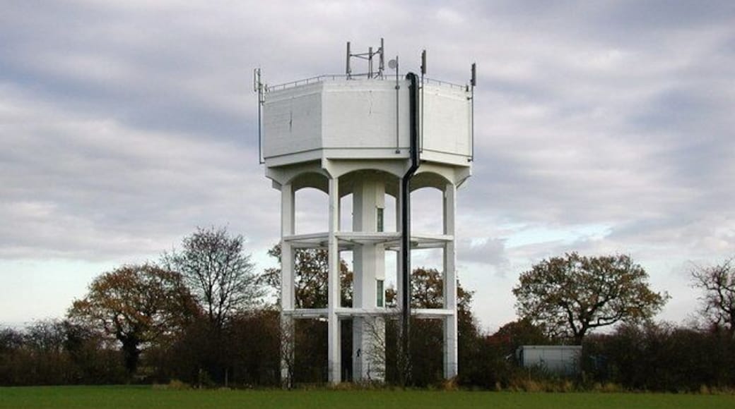 Hemingbrough Water Tower Water tower off the west side of Haw Lane, Hemingbrough, looking east from the old farm road north of Hoton Prior.