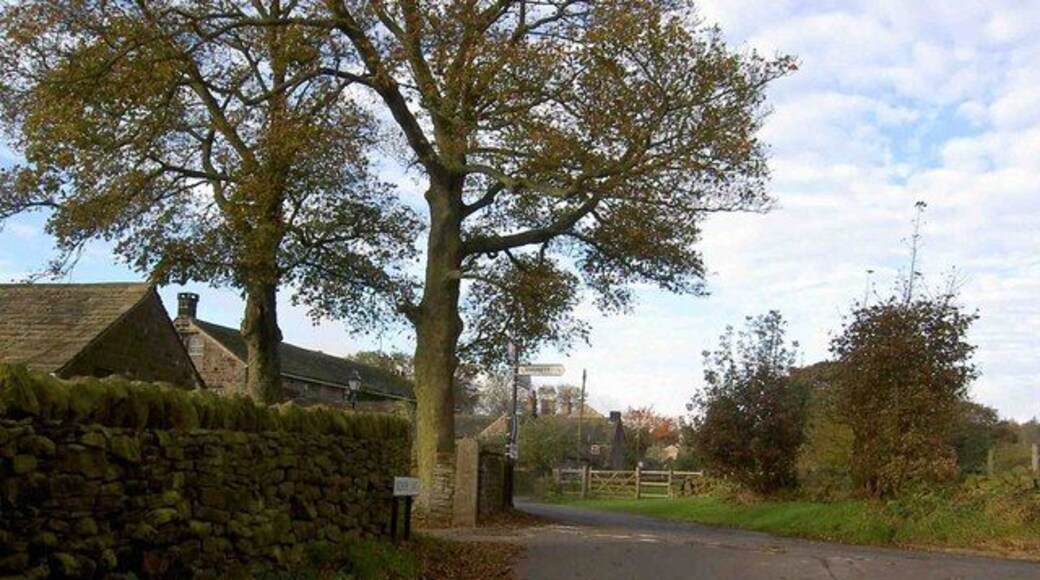 Turn right for Langsett Upper Midhope from Midhope Lane.