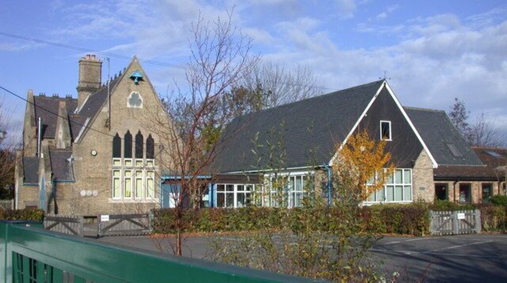 Teversham Church of England Primary School Since the early 1980s this has grown from a school of 60 children and three classes to a present roll of 160 children in six classes. School web site: http://www.tevershamceschool.co.uk/
