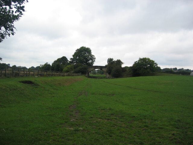 Railway bridge Old railway bridge in the extreme north-east of this square. From here the line used to run north-west into Thorner and cross Main Street.