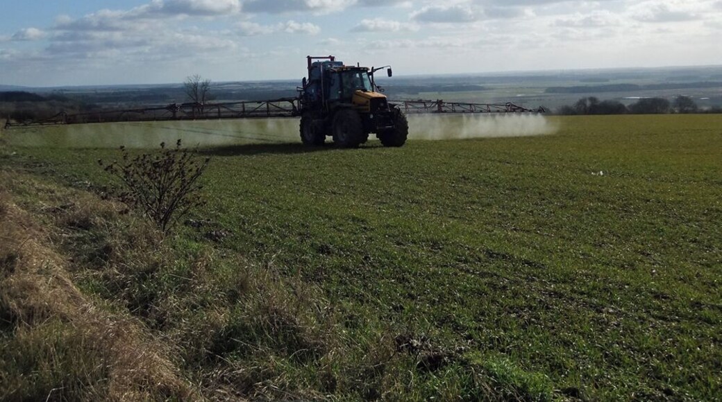 Spraying Winter Wheat near Worlaby. Photo taken from Middlegate.