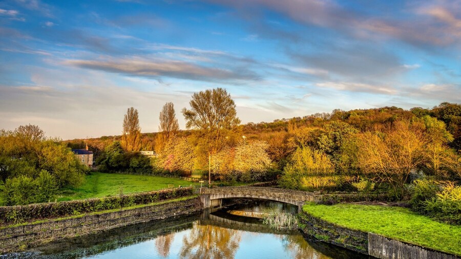 Another one taken from the bridge over the reservoir, taken during sunset, I believe there’s more compositions to be had here !
#bvsquad
#goldenhour
#bridges
#reservoirs
#sunset
#sping