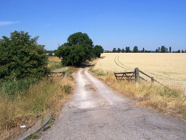 North of Star Carr Lane. This track runs nne from Star Carr Lane.