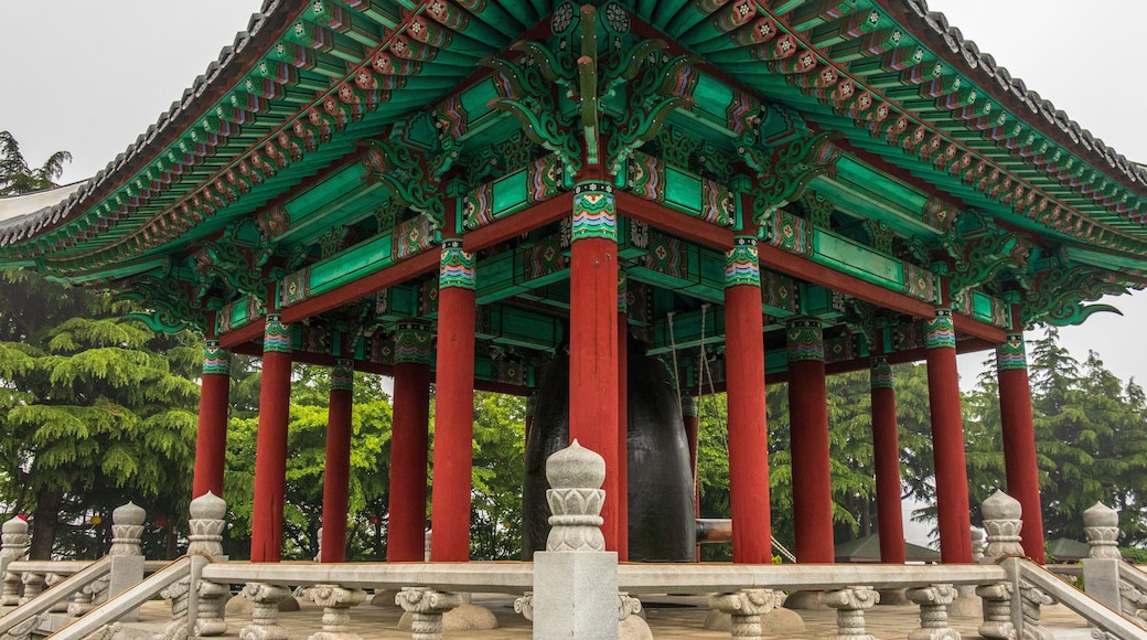 Detail view of traditional korean Bell Pavilion in the Yongdusan Park. Jung-gu, Busan, South Korea, Asia.