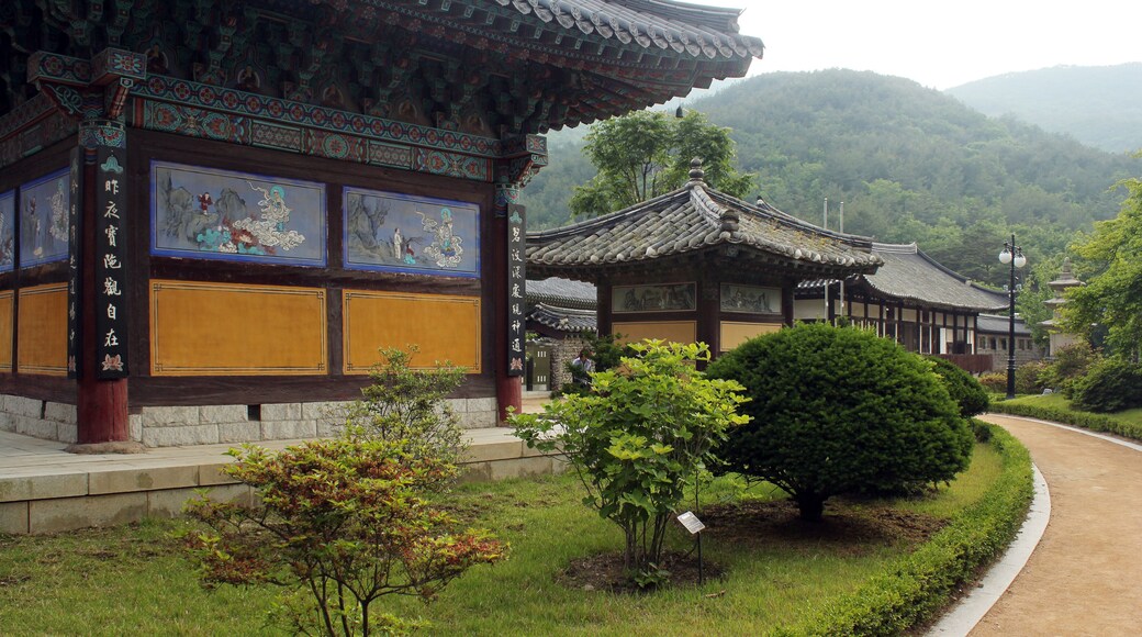 Unmunsa Buddhist Temple