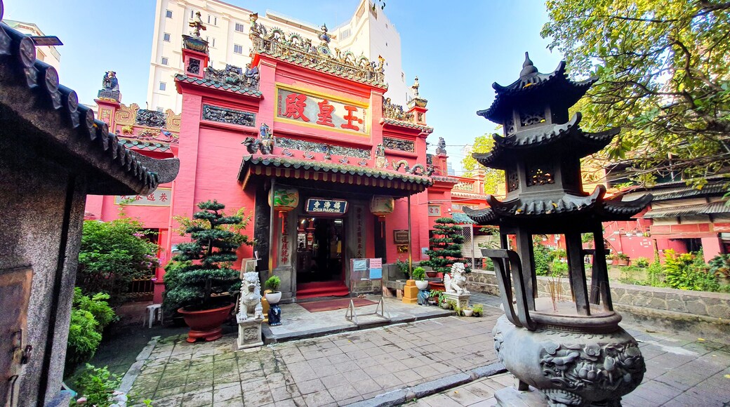 Facade View Of Jade Emperor Pagoda In District 1 Of Ho Chi Minh City, Vietnam. This Pagoda Was Built In 1892 By Chinese And Very Famous In Ho Chi Minh City.