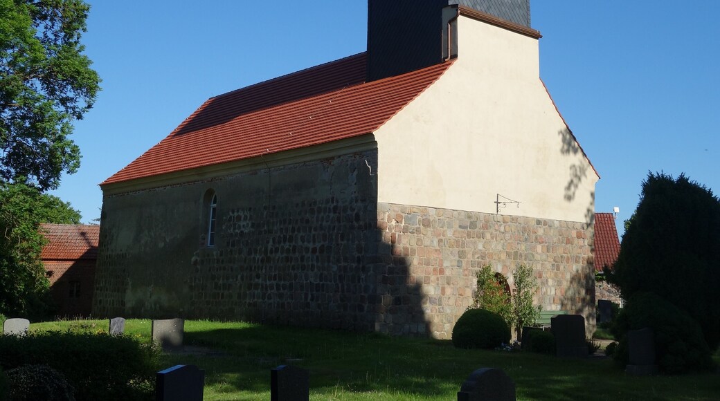 This is a picture of the Brandenburger Baudenkmal (cultural heritage monument) with the ID