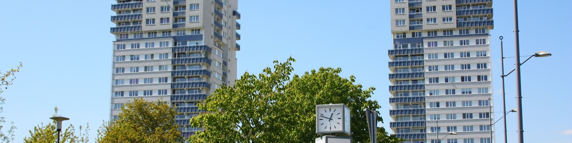 Blick auf die Hochhäuser an der Eselsmühle in Halle-Neustadt
