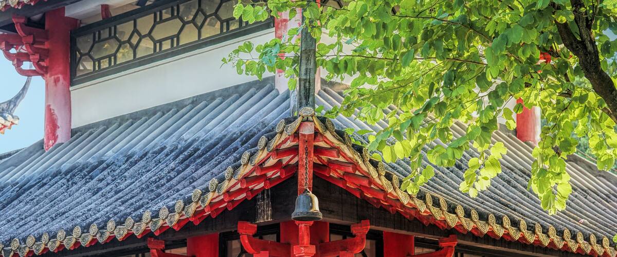 Zhongshan park is located at the waterfront of Fenjiang river, in the Chancheng district of Foshan city, Guangdong Province, China. Architectural detail of Qunying Pavillion.