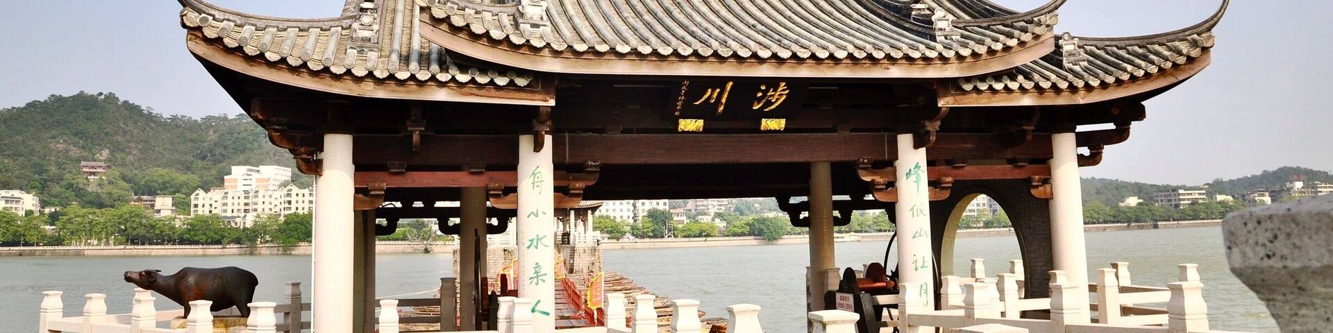 Guangji Bridge (廣濟橋) - one of four ancient bridges in China, it combines the architectural style of beam, arch bridge and floating bridges. The bridge was first built as a floating bridge in 1171, but three years later was destroyed by floods. Later construction of piers and framework started from both banks of the river on which it was moored. After 200 years renovation, a floating section of 18 supporting wooden boats in between two beamed sections supported by 24 piers was completed.
#InStone #Guangdong #China #Chaozhou #GuangjiBridge #architecture #Chine #bridge #river