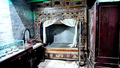 The Former Residence of Liang Qichao (梁啟超 1873-1929 A.D.), where located in Xinhui District, Jiangmen City, Guangdong Province, China. Liang was great Chinese thinker and statesman, his former residence is a major historical and cultural site protected at the national level.
#China #Xinhui #Jiangmen #Guangdong #residence #history