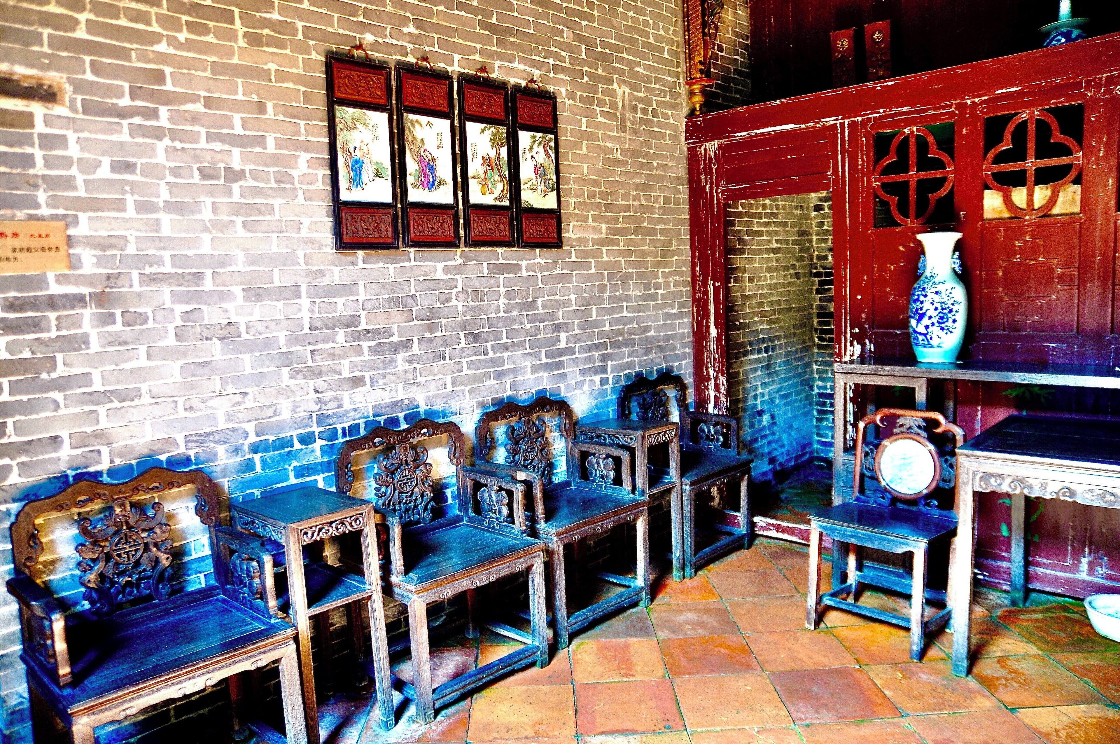 The Former Residence of Liang Qichao (梁啟超 1873-1929 A.D.), where located in Xinhui District, Jiangmen City, Guangdong Province, China. Liang was great Chinese thinker and statesman, his former residence is a major historical and cultural site protected at the national level.
#China #Xinhui #Jiangmen #Guangdong #residence #history