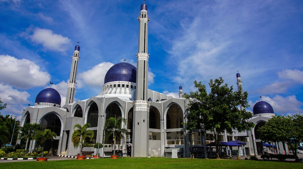 view of Kubang Kerian town in Kota Bharu. Looking over Sultan Ismail Petra Mosque and Pasir Hor - Kubang Kerian interchange bridge.