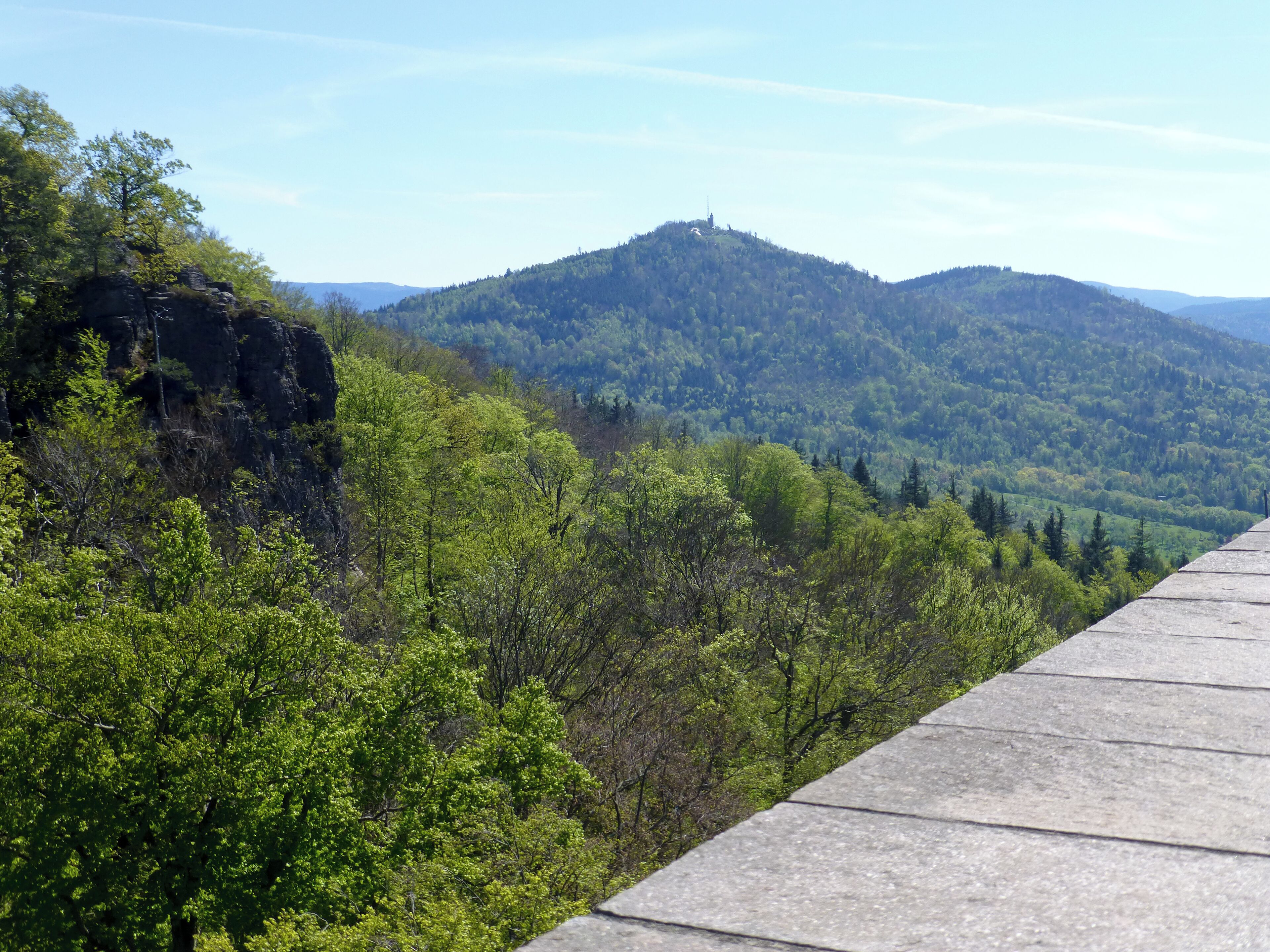 Schloss Hohenbaden; Blick vom Bergfried zum Merkur