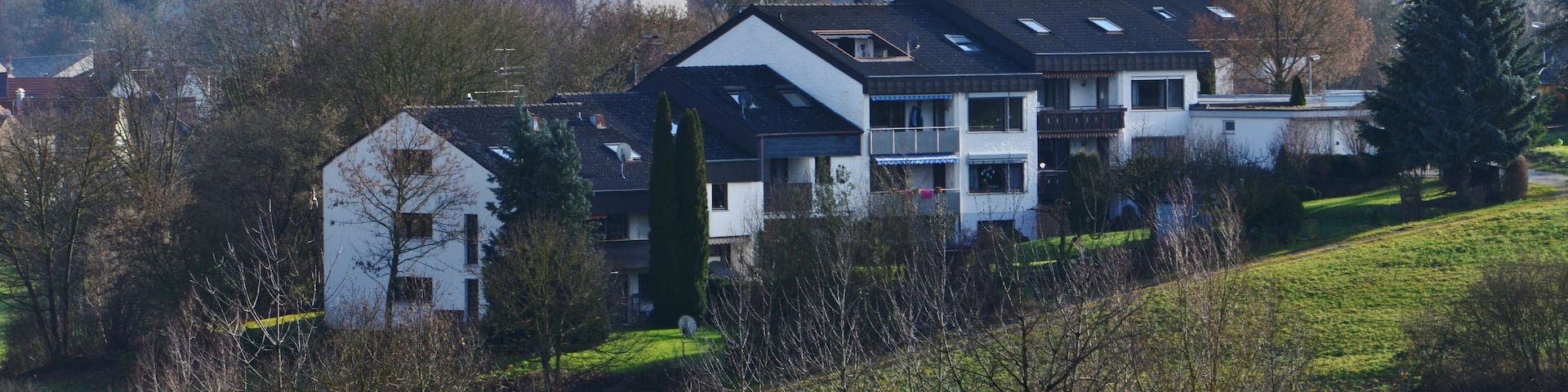 Dagersheim mit evangelischer Kirche (1422 Hl. Fridolin; 1784 St. Agathe-Kirche)