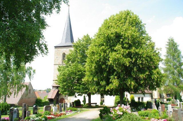 Kirche St. Hippolyt und Friedhof in Ottmarsheim, Besigheim, 13 km from Ludwigsburg, Deutschland (Zone 32)
