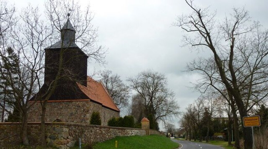Uckermark, Kleptow. An der Chaussee.