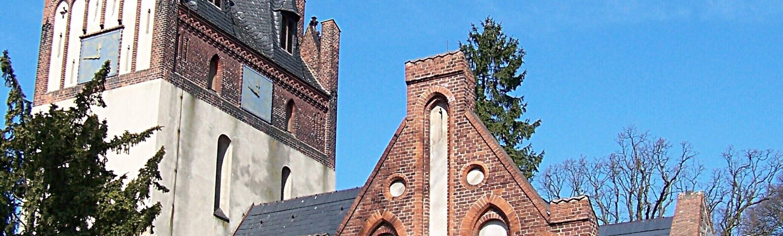 This is a picture of the Brandenburger Baudenkmal (cultural heritage monument) with the ID