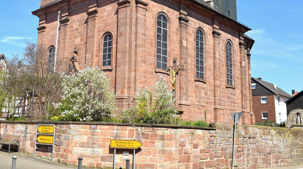 Die katholische Pfarrkirche St. Michael in Schröck (Marburg)