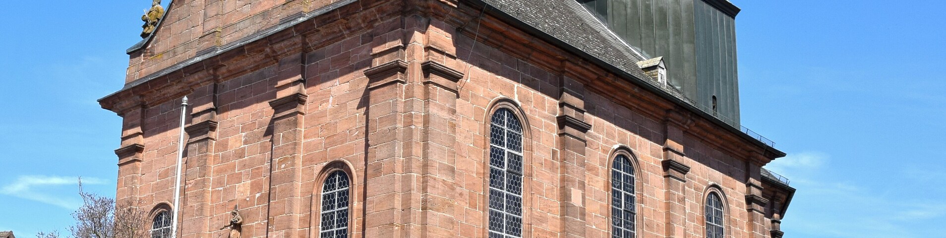 Die katholische Pfarrkirche St. Michael in Schröck (Marburg)
