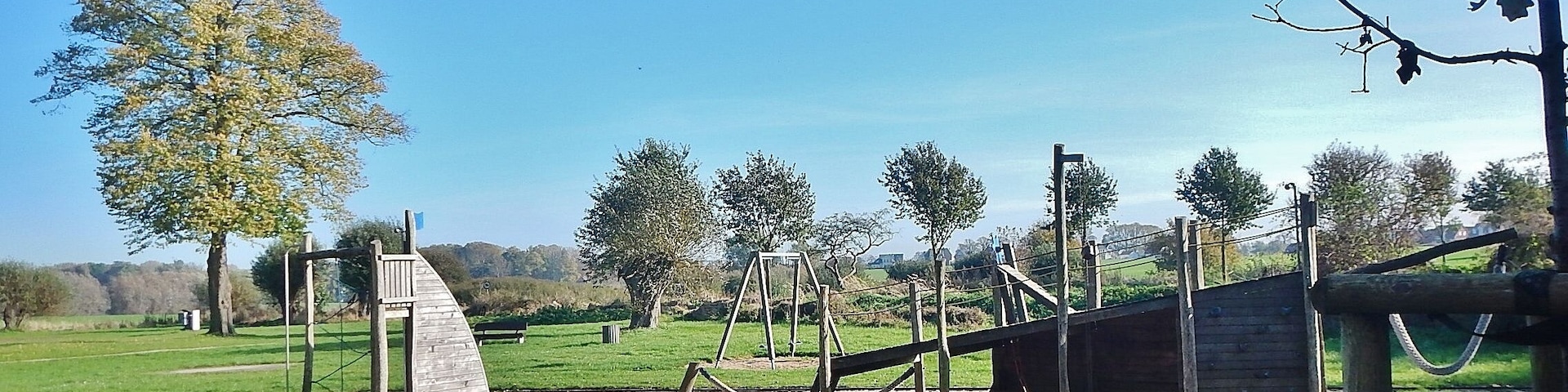 Spielplatz bei Kalkhorst am Ostseeküstenradweg vom Priwall nach Mecklenburg-Vorpommern