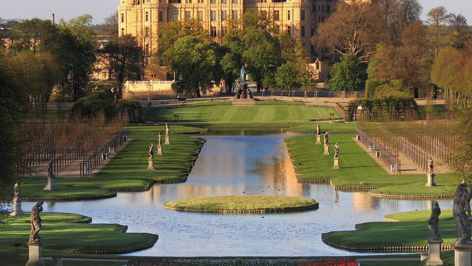 The 2009 German Federal Horticultural Show (BUGA) at Schwerin Castle (German: Schweriner Schloss)