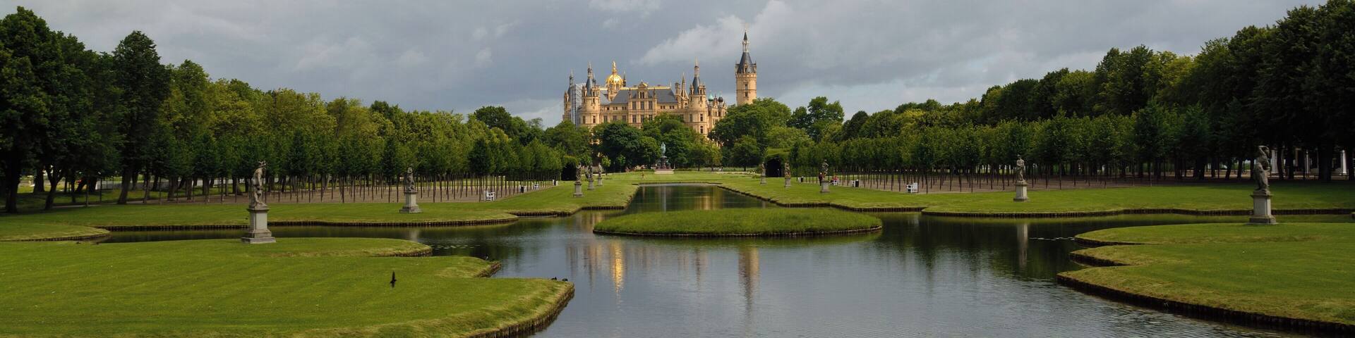 This is a photograph of an architectural monument. It is on the list of cultural monuments of Schwerin