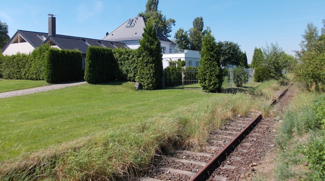 Former Dölzig train station of the Leipzig-Merseburg railway line (Schkeuditz, Nordsachsen district, Saxony)