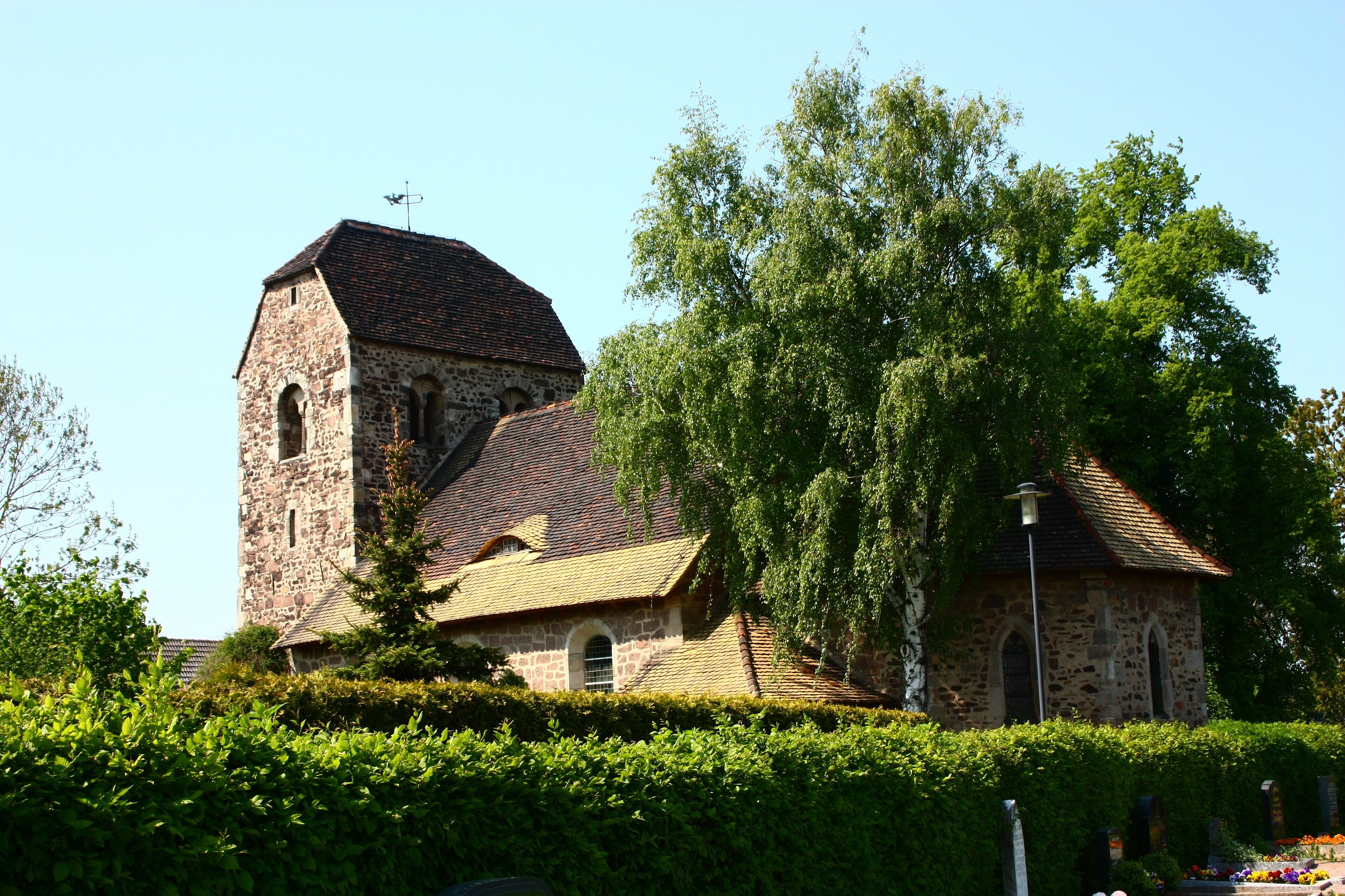 die Dorfkirche von Nauendorf im Saalekreis