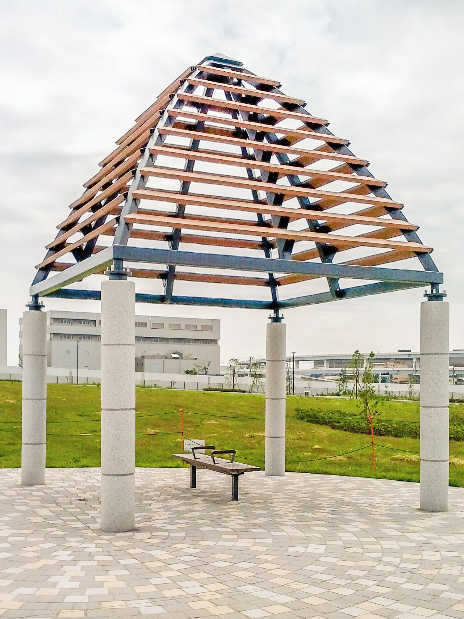 殿町第2公園の東屋