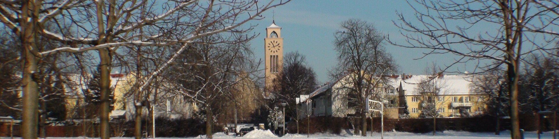 Am Grünen Feld 06130 Halle (Saale), Blick zur Lutherkirche