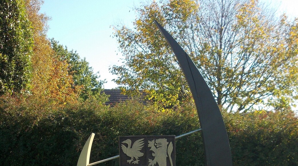Sculpture at the entrance to the village of Roben (Gera, Thuringia)